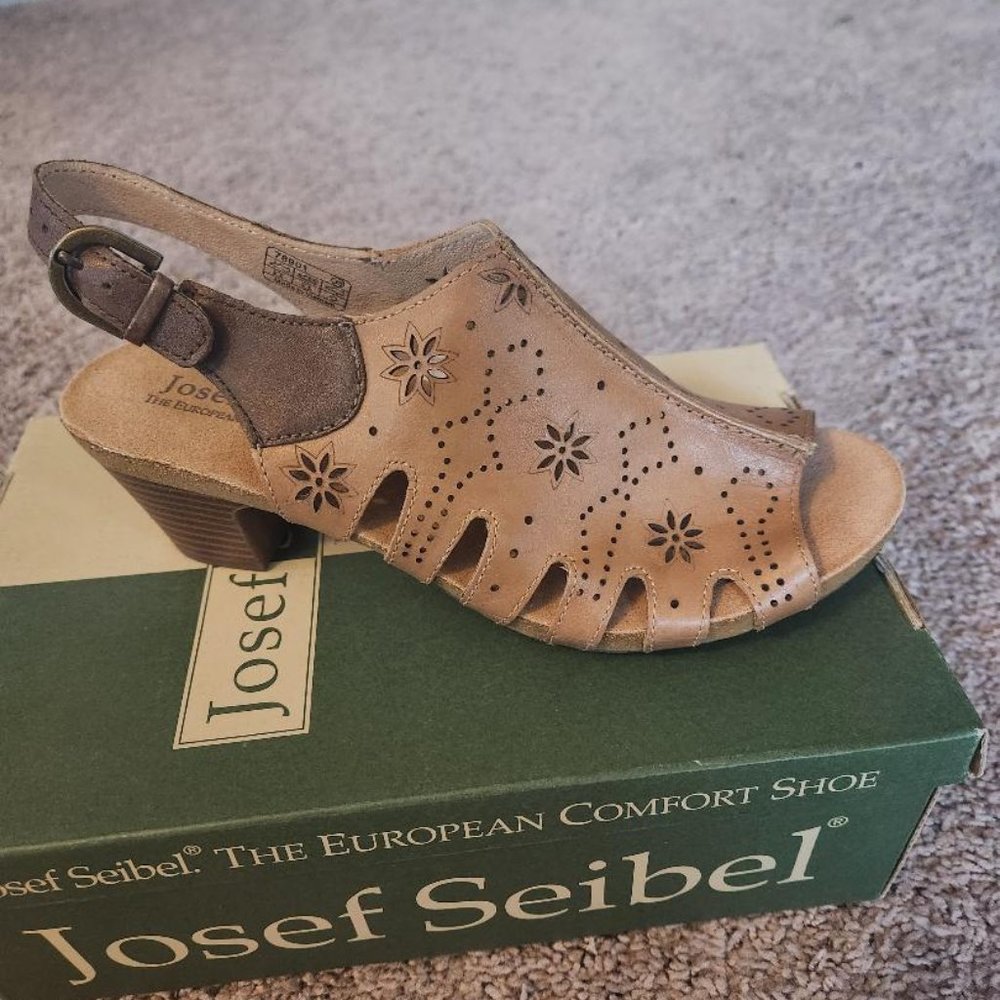 New Josef Seibel Equipe SlingBack Sandals in Carmel Size 39